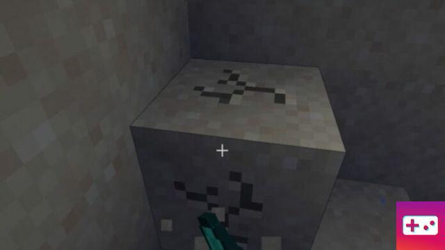 What does the Aqua Affinity enchantment do in Minecraft?